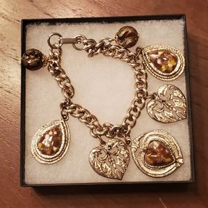 7" Antique Gold Tone Heart and Tear Drop Bracelet